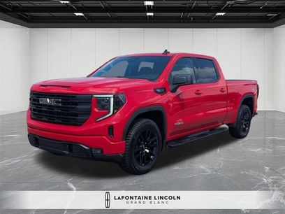 Used 2022 GMC Sierra 1500 Elevation w/ LPO, Elevation Black Package