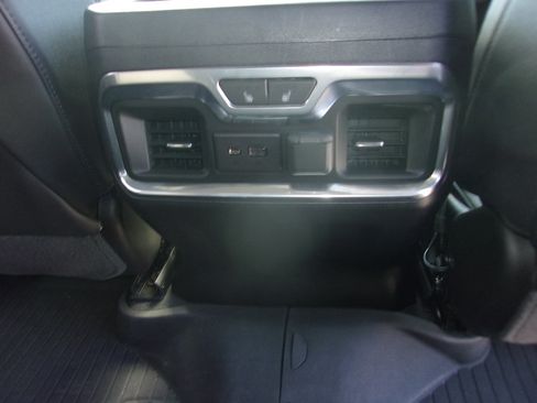 Used 2021 Chevrolet Silverado 1500 LTZ AWD/4WD image 24