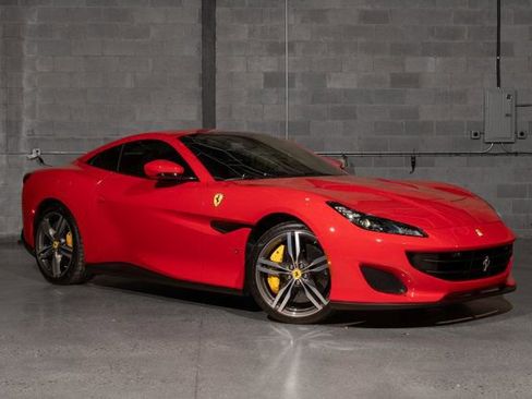 Used 2019 Ferrari Portofino image 29