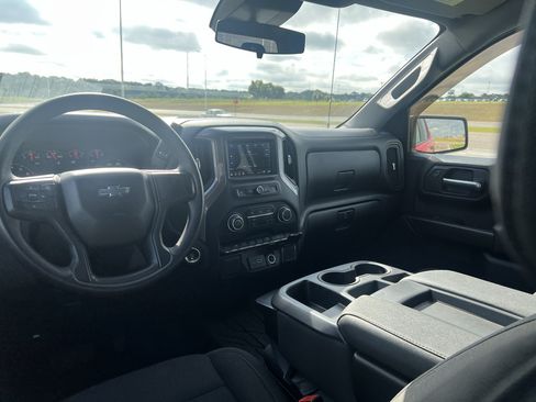 Used 2022 Chevrolet Silverado 1500 Custom Trail Boss w/ LPO, Dark Essentials Package AWD/4WD image 18
