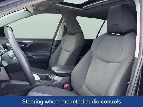 Used 2022 Toyota RAV4 XLE w/ Convenience Package AWD/4WD image 15
