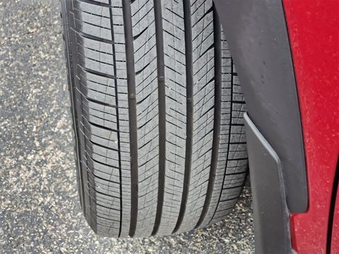 Used 2025 Toyota Corolla Cross AWD Hybrid image 10