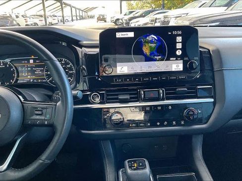 Certified 2023 Nissan Pathfinder SL w/ Lighting Package (N92) image 6