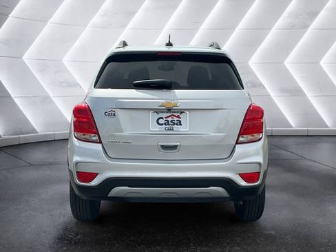 Used 2021 Chevrolet Trax LT AWD/4WD image 4