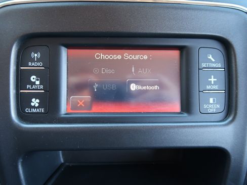 Used 2015 Dodge Journey SE w/ Flexible Seating Group image 18