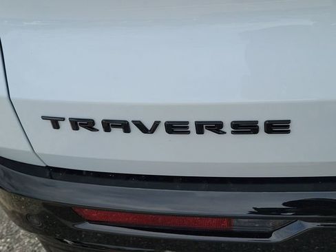 Certified 2026 Chevrolet Traverse RS FWD image 8