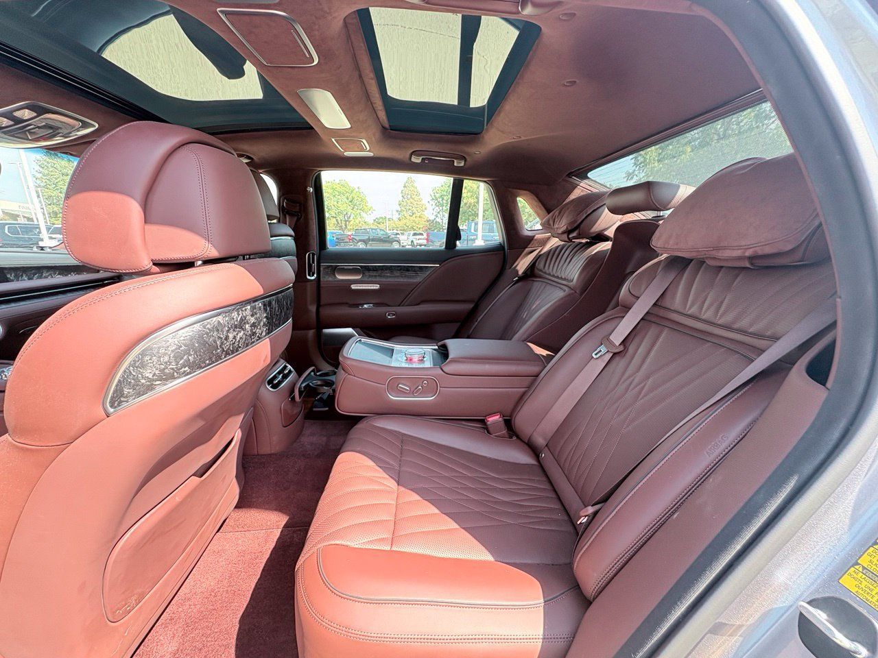 Used 2023 Genesis G90 3.5T AWD/4WD image 7