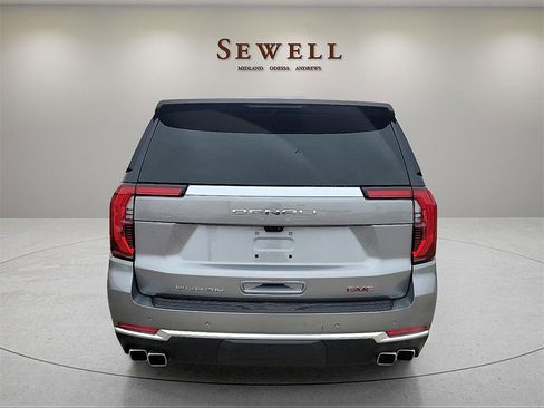 Certified 2025 GMC Yukon Denali w/ Denali Reserve Package image 4