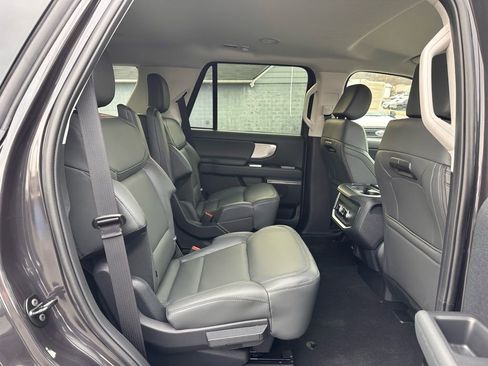 New 2026 Ford Expedition Active image 20