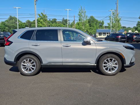 Used 2023 Honda CR-V EX-L image 7