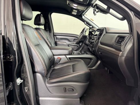 Used 2023 Nissan Titan PRO-4X w/ Pro-4x Convenience Package image 32