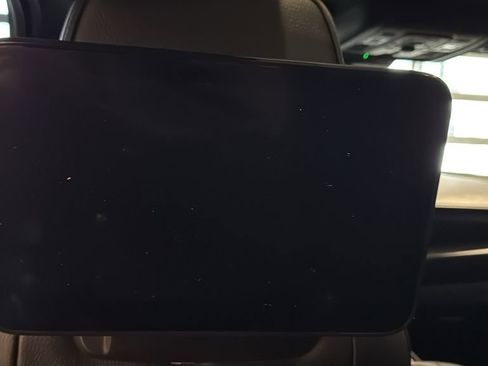 Used 2024 GMC Yukon Denali w/ Denali Reserve Package image 23