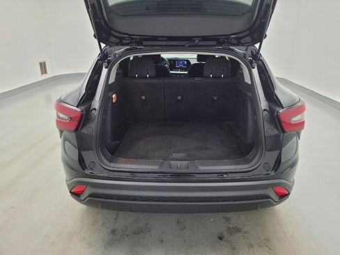 Used 2024 Chevrolet Trax LS FWD image 29