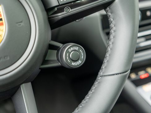 New 2026 Porsche Macan GTS AWD/4WD image 32