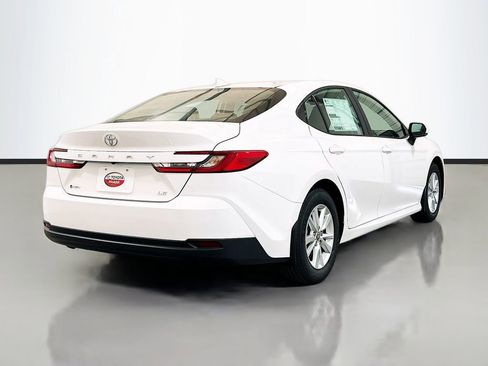 New 2026 Toyota Camry LE FWD image 4