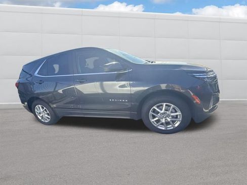 Used 2023 Chevrolet Equinox LT AWD/4WD image 3