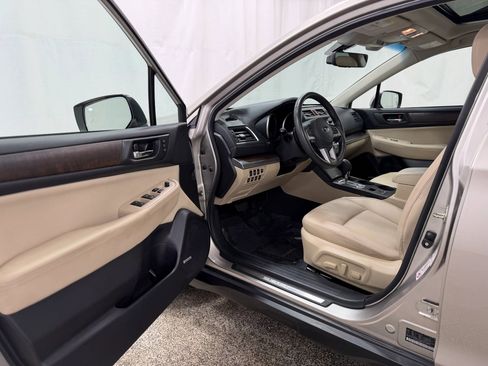 Used 2017 Subaru Outback 2.5i Limited image 10