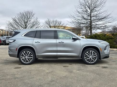 New 2026 Buick Enclave Avenir w/ Super Cruise Package image 9