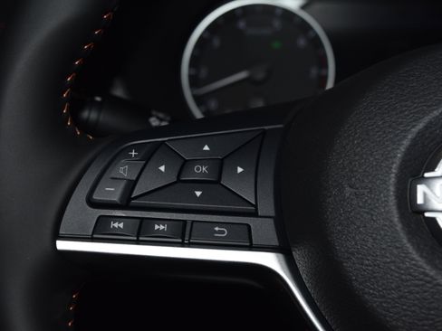 New 2025 Nissan Sentra SR w/ Midnight Edition image 6