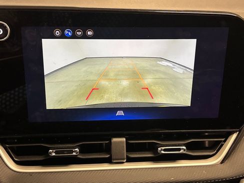 Used 2026 Chevrolet Equinox LT FWD image 37