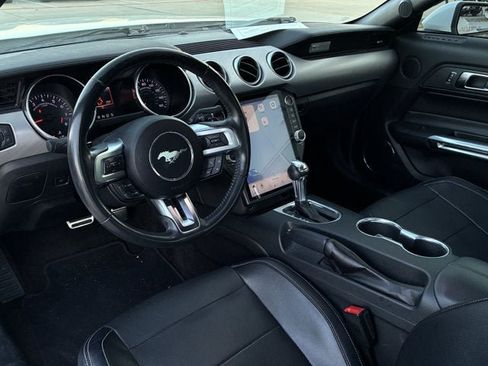 Used 2018 Ford Mustang GT Premium w/ Black Accent Package RWD image 11