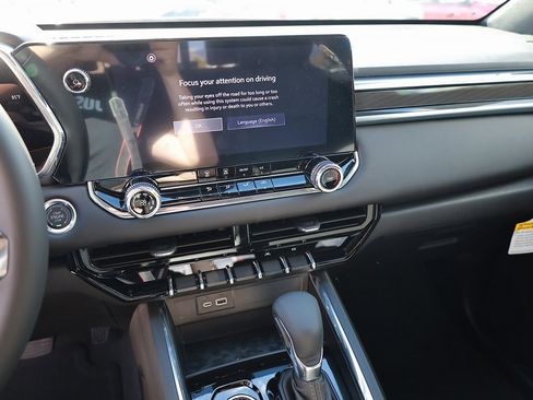 New 2026 GMC Canyon Elevation image 15