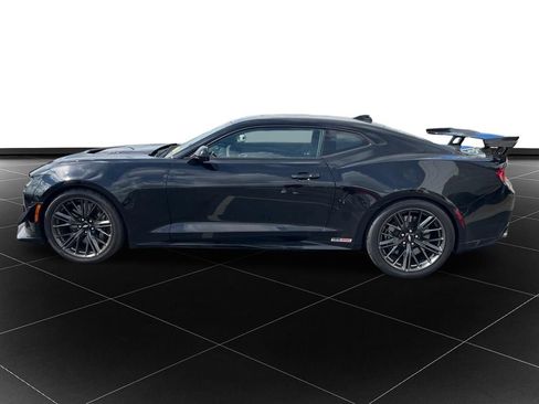 Used 2017 Chevrolet Camaro ZL1 RWD image 2
