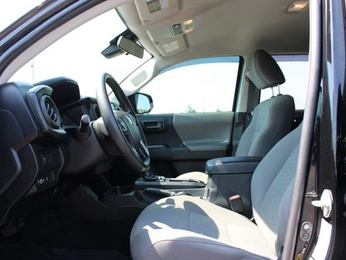 Used 2021 Toyota Tacoma SR w/ SR Convenience Package RWD image 18