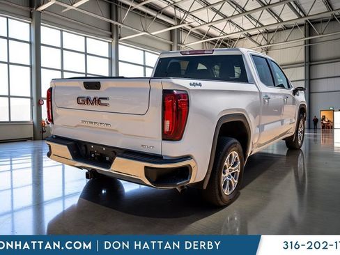 Used 2025 GMC Sierra 1500 SLT AWD/4WD image 31