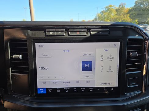 Used 2024 Ford F350 Lariat w/ Camper Package image 29