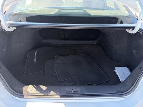 Used 2024 Nissan Sentra SV FWD image 19