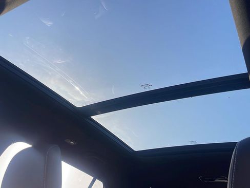 New 2026 Jeep Grand Cherokee L Limited w/ Limited Altitude Package image 23