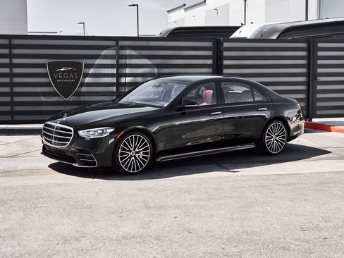 Used 2023 Mercedes-Benz S 580 4MATIC Sedan image 5