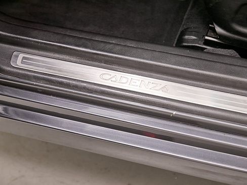 Used 2015 Kia Cadenza Premium w/ Technology Package image 21