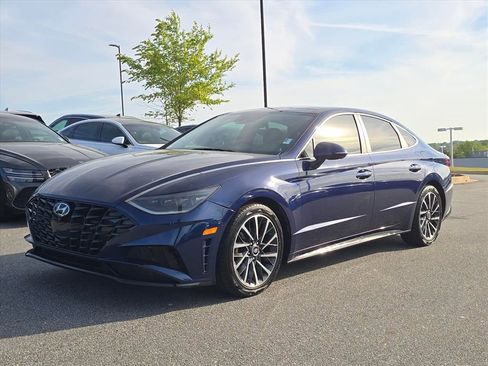 Certified 2021 Hyundai Sonata Limited w/ Cargo Package FWD image 7