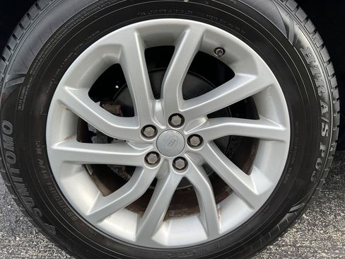 Used 2019 Land Rover Discovery Sport AWD/4WD image 16