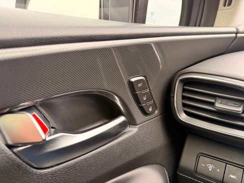 Used 2022 Hyundai Santa Fe Limited image 26