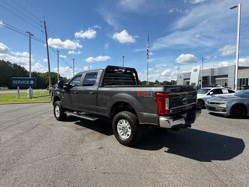 Used 2019 Ford F250 XL w/ STX Appearance Package AWD/4WD image 4