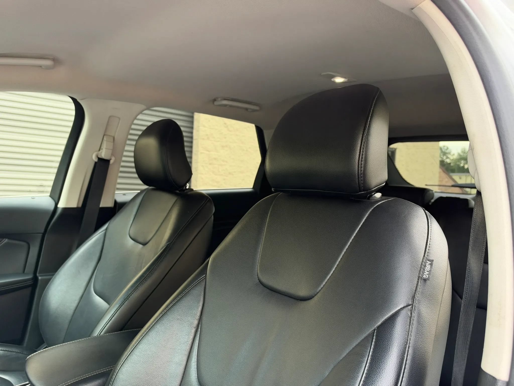 Used 2019 Ford Edge Titanium FWD image 24
