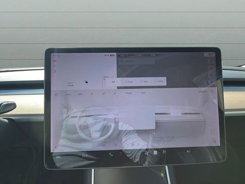 Used 2018 Tesla Model 3 Long Range AWD/4WD image 22
