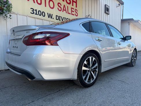 Used 2017 Nissan Altima 2.5 SR FWD image 5