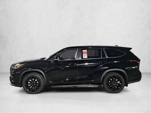 New 2026 Toyota Highlander XLE image 5