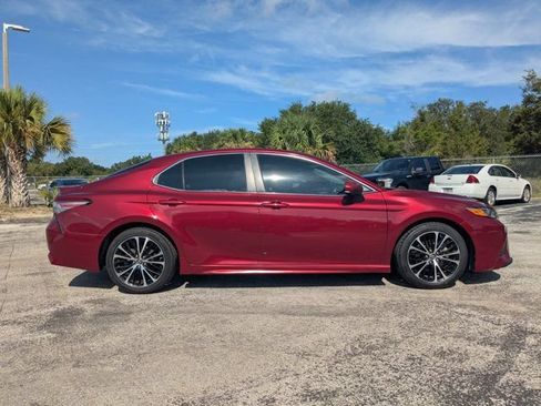 Used 2018 Toyota Camry SE FWD image 4