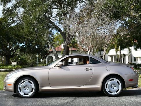 Used 2005 Lexus SC 430 Convertible image 34