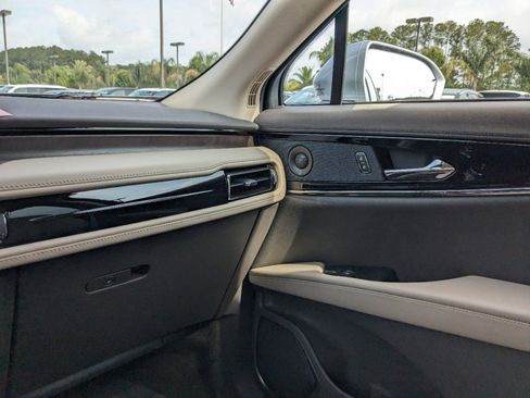 Certified 2023 Lincoln Nautilus Reserve w/ Equipment Group 201A image 19