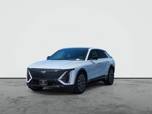 Certified 2026 Cadillac Lyriq Sport w/ LPO, Premium Carpet Package RWD image 4