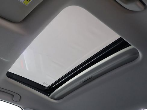 Used 2023 Honda Civic EX image 17