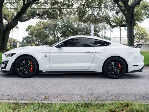Used 2020 Ford Mustang Shelby GT500 w/ Technology Package RWD image 7