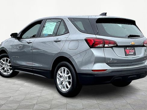 Used 2024 Chevrolet Equinox LS image 4