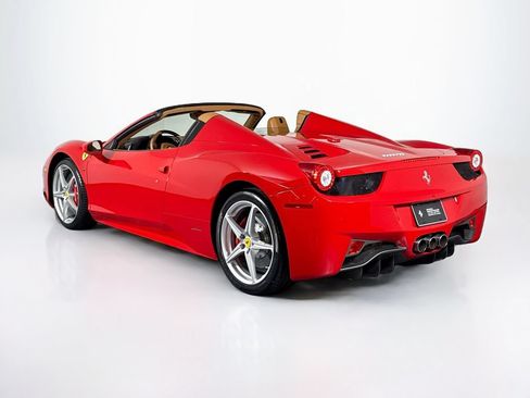 Certified 2015 Ferrari 458 Spider RWD image 2